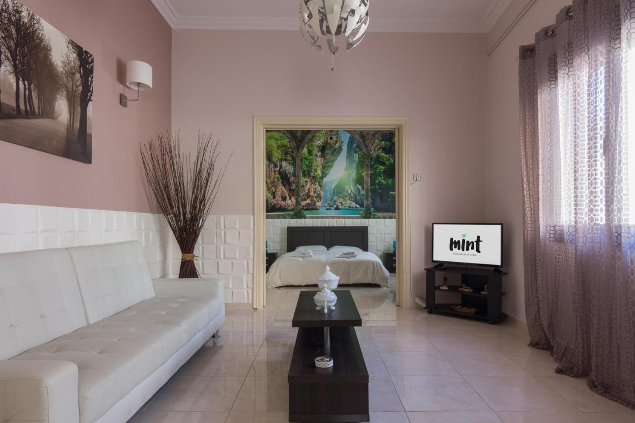 Delightful 2 Bedroom Flat Next To Mikrolimano 피레아스 외부 사진